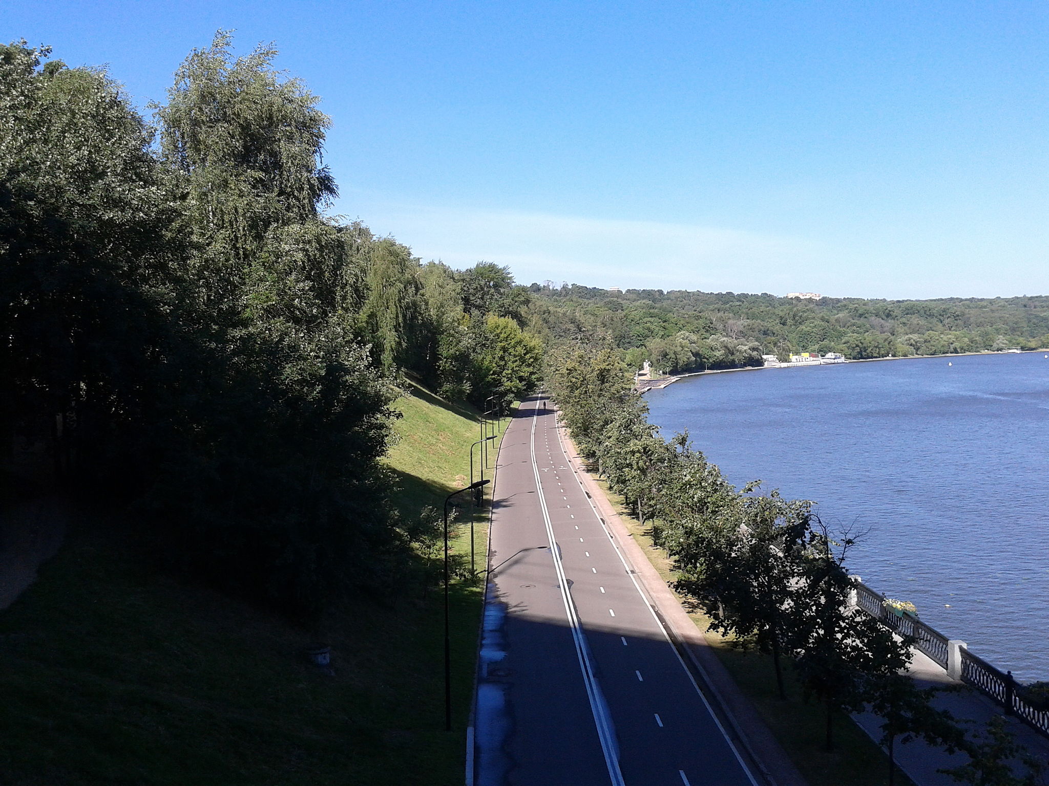 москва воробьевская набережная